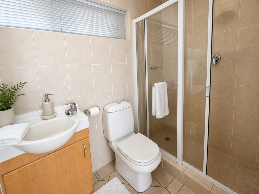 2 Bedroom Property for Sale in Sea Point Western Cape